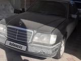 Mercedes-Benz E 200 1993 года за 1 600 000 тг. в Шымкент