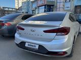 Hyundai Elantra 2019 годаfor5 000 000 тг. в Актобе – фото 2