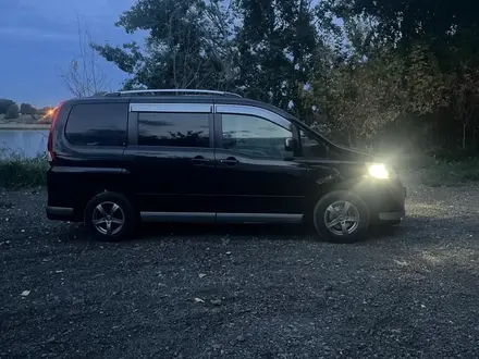 Nissan Serena 2006 года за 6 000 000 тг. в Семей – фото 5