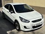 Hyundai Solaris 2013 года за 4 000 000 тг. в Шымкент – фото 3