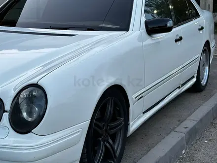 Mercedes-Benz E 500 1999 года за 3 450 000 тг. в Алматы – фото 8