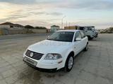 Volkswagen Passat 2002 годаfor3 300 000 тг. в Жанаозен