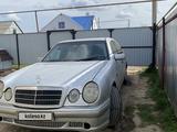 Mercedes-Benz E 230 1997 года за 2 500 000 тг. в Уральск – фото 3