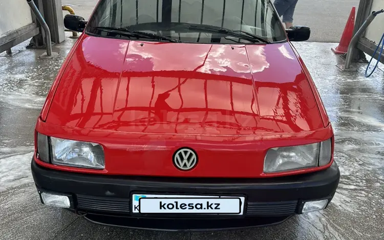 Volkswagen Passat 1992 года за 900 000 тг. в Караганда