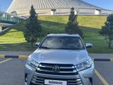 Toyota Highlander 2016 года за 17 500 000 тг. в Астана – фото 2