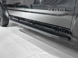 Пороги BMS Travel для Додж Рам 1500 TRX Crew Cab 2018-2025 за 380 390 тг. в Алматы – фото 4