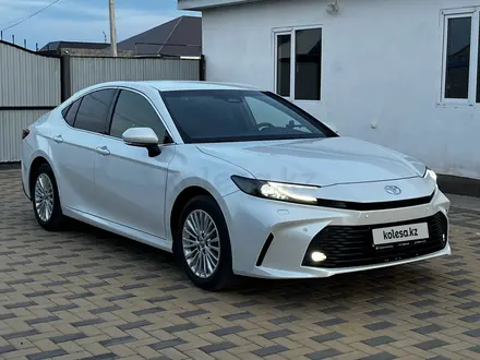 Toyota Camry 2025 года за 18 000 000 тг. в Актобе – фото 9
