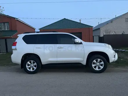 Toyota Land Cruiser Prado 2012 года за 13 900 000 тг. в Актобе – фото 9