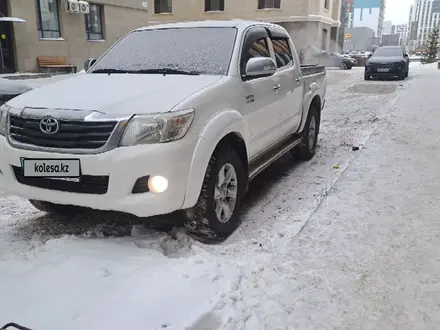 Toyota Hilux 2012 года за 10 400 000 тг. в Астана