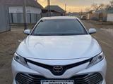 Toyota Camry 2018 года за 17 000 000 тг. в Байконыр – фото 3