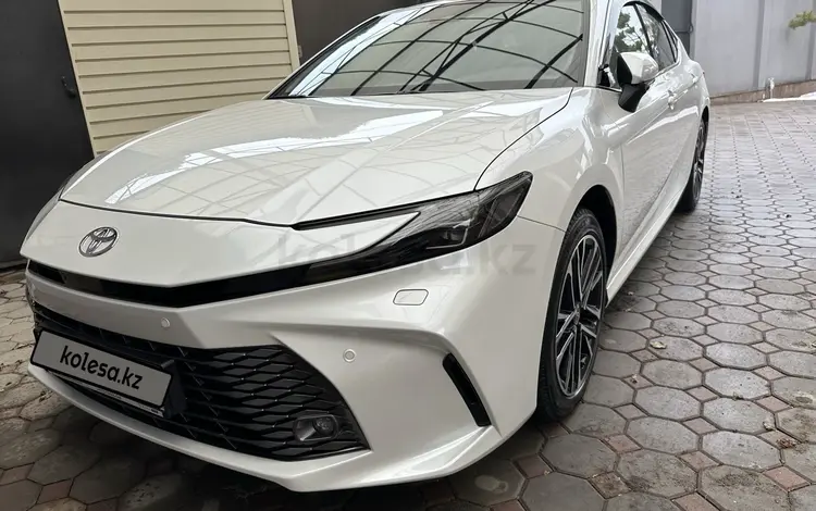 Toyota Camry 2025 года за 24 700 000 тг. в Алматы