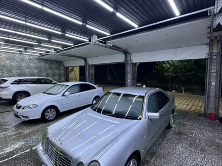Mercedes-Benz E 280 1997 года за 2 950 000 тг. в Шымкент – фото 3