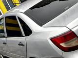 ВАЗ (Lada) Granta 2190 2015 годаүшін2 600 000 тг. в Семей