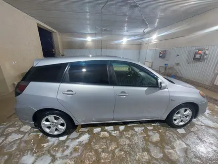 Toyota Matrix 2005 года за 3 100 000 тг. в Актау – фото 4