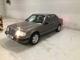 Mercedes-Benz E 230 1988 года за 1 600 000 тг. в Астана – фото 4