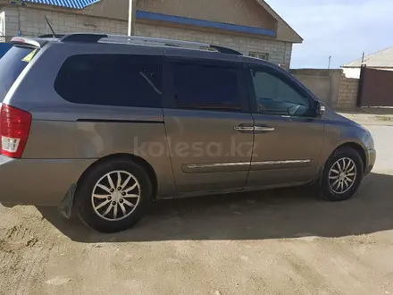 Kia Sedona 2011 года за 8 600 000 тг. в Актау – фото 4