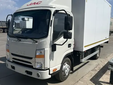 JAC  N56 2026 года за 15 900 000 тг. в Уральск – фото 4