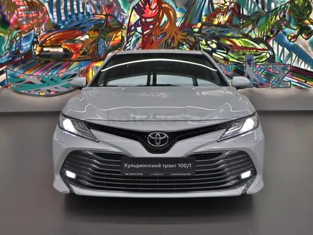 Toyota Camry 2019 года за 14 400 000 тг. в Алматы – фото 2