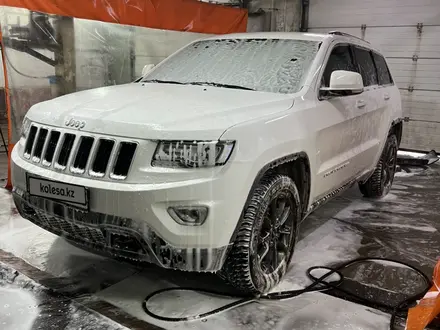 Jeep Grand Cherokee 2014 года за 14 700 000 тг. в Астана