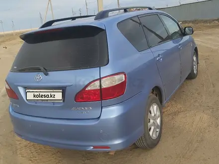 Toyota Avensis Verso 2004 года за 7 000 000 тг. в Актобе