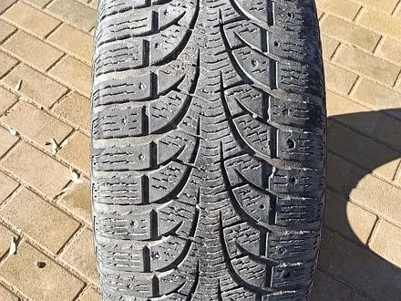 ОДНА шина 225/55 R17 — "Pirelli Winter Carving Edge" (Германия) за 18 000 тг. в Астана