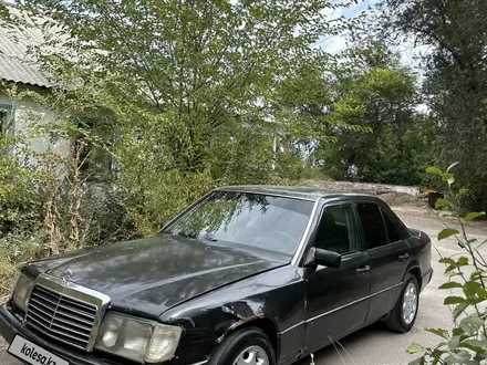 Mercedes-Benz E 230 1990 года за 1 050 000 тг. в Шу – фото 3