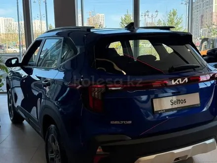 Kia Seltos Luxe 2WD 2025 года за 11 990 000 тг. в Астана – фото 2