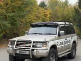 Mitsubishi Pajero 1993 годаүшін3 950 000 тг. в Усть-Каменогорск – фото 2