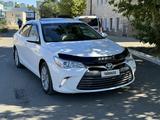 Toyota Camry 2016 года за 6 600 000 тг. в Уральск – фото 2