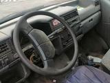 Volkswagen Multivan 1993 годаүшін2 000 000 тг. в Уральск