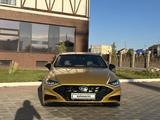 Hyundai Sonata 2020 годаүшін8 800 000 тг. в Астана – фото 3
