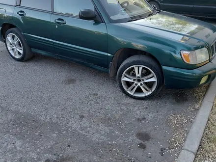 Subaru Forester 2000 года за 2 600 000 тг. в Астана