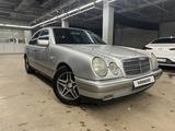 Mercedes-Benz E 200 1999 годаүшін3 000 000 тг. в Астана – фото 2