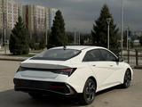 Hyundai Elantra 2024 годаүшін7 900 000 тг. в Алматы – фото 2