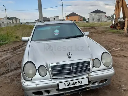 Mercedes-Benz E 230 1997 года за 2 000 000 тг. в Кызылорда – фото 4