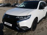 Mitsubishi Outlander 2022 годаfor13 990 000 тг. в Актобе