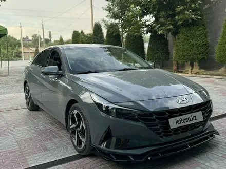 Hyundai Elantra 2021 года за 11 000 000 тг. в Шымкент