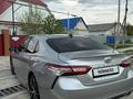 Toyota Camry 2018 годаүшін11 500 000 тг. в Уральск – фото 9