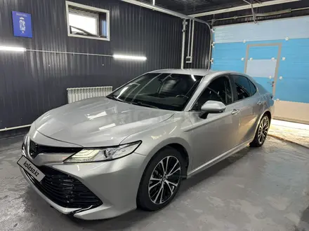 Toyota Camry 2018 года за 11 500 000 тг. в Уральск