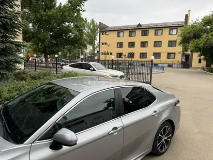 Toyota Camry 2018 года за 11 500 000 тг. в Уральск – фото 6