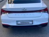 Hyundai Elantra 2021 года за 8 200 000 тг. в Шымкент – фото 3