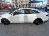 Hyundai Elantra 2021 года за 8 200 000 тг. в Шымкент – фото 4