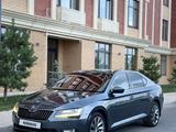Skoda Superb 2018 года за 12 000 000 тг. в Шымкент – фото 2