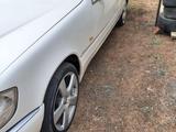 Mercedes-Benz S 600 1996 года за 3 150 000 тг. в Уральск – фото 2