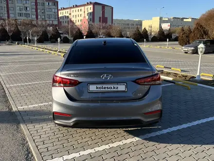 Hyundai Accent 2019 года за 7 500 000 тг. в Актау – фото 4