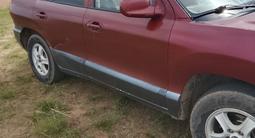 Hyundai Santa Fe 2004 годаүшін3 000 000 тг. в Актобе – фото 2