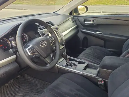 Toyota Camry 2015 года за 8 500 000 тг. в Алматы – фото 14