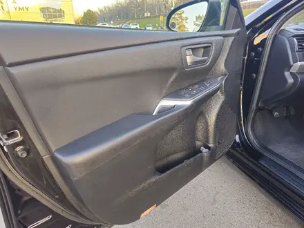 Toyota Camry 2015 года за 8 500 000 тг. в Алматы – фото 16