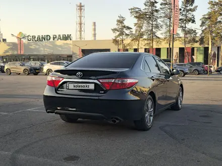 Toyota Camry 2015 года за 8 500 000 тг. в Алматы – фото 26
