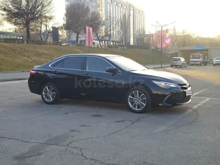 Toyota Camry 2015 года за 8 500 000 тг. в Алматы – фото 3